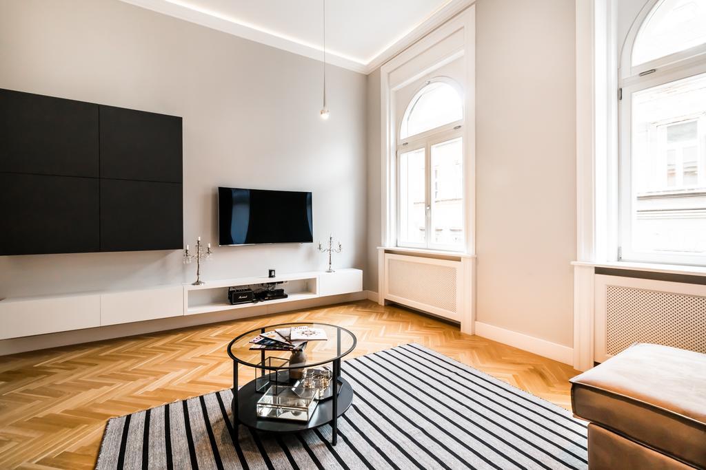 Bpr Opera Lux Treasure Apartamento Budapeste Exterior foto
