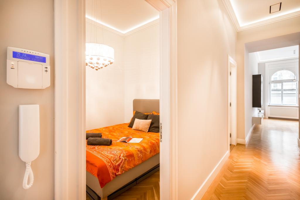Bpr Opera Lux Treasure Apartamento Budapeste Exterior foto