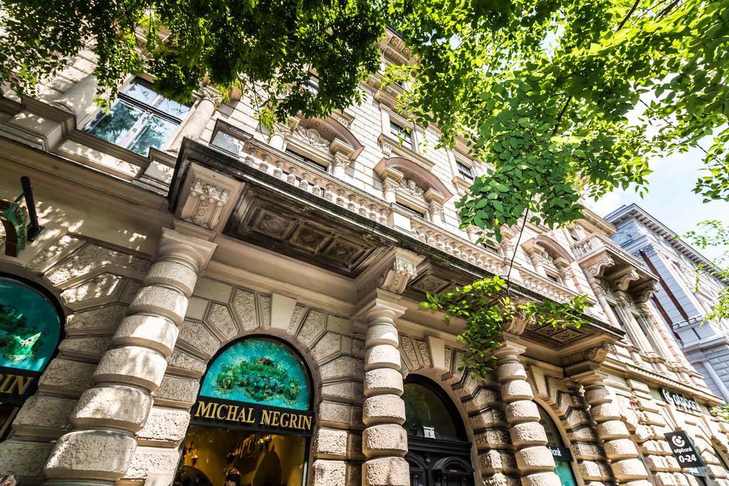 Bpr Opera Lux Treasure Apartamento Budapeste Exterior foto