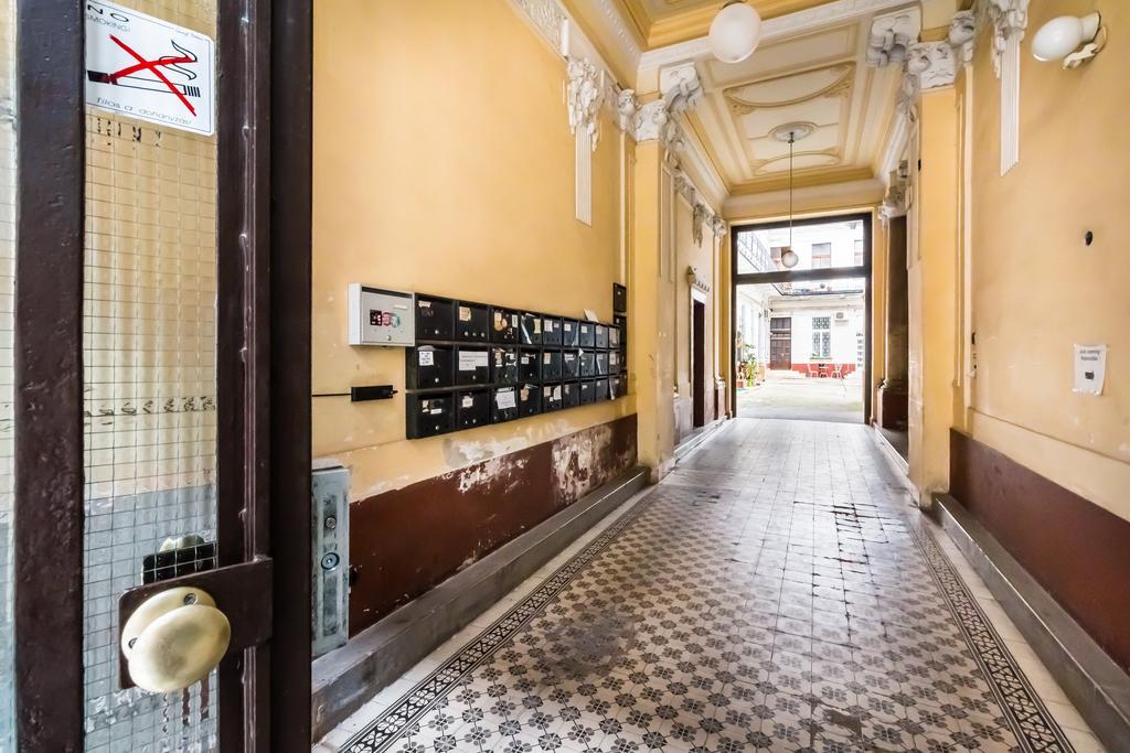 Bpr Opera Lux Treasure Apartamento Budapeste Exterior foto