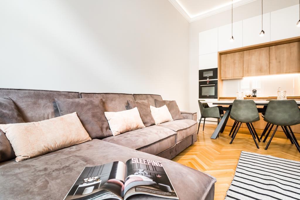 Bpr Opera Lux Treasure Apartamento Budapeste Exterior foto